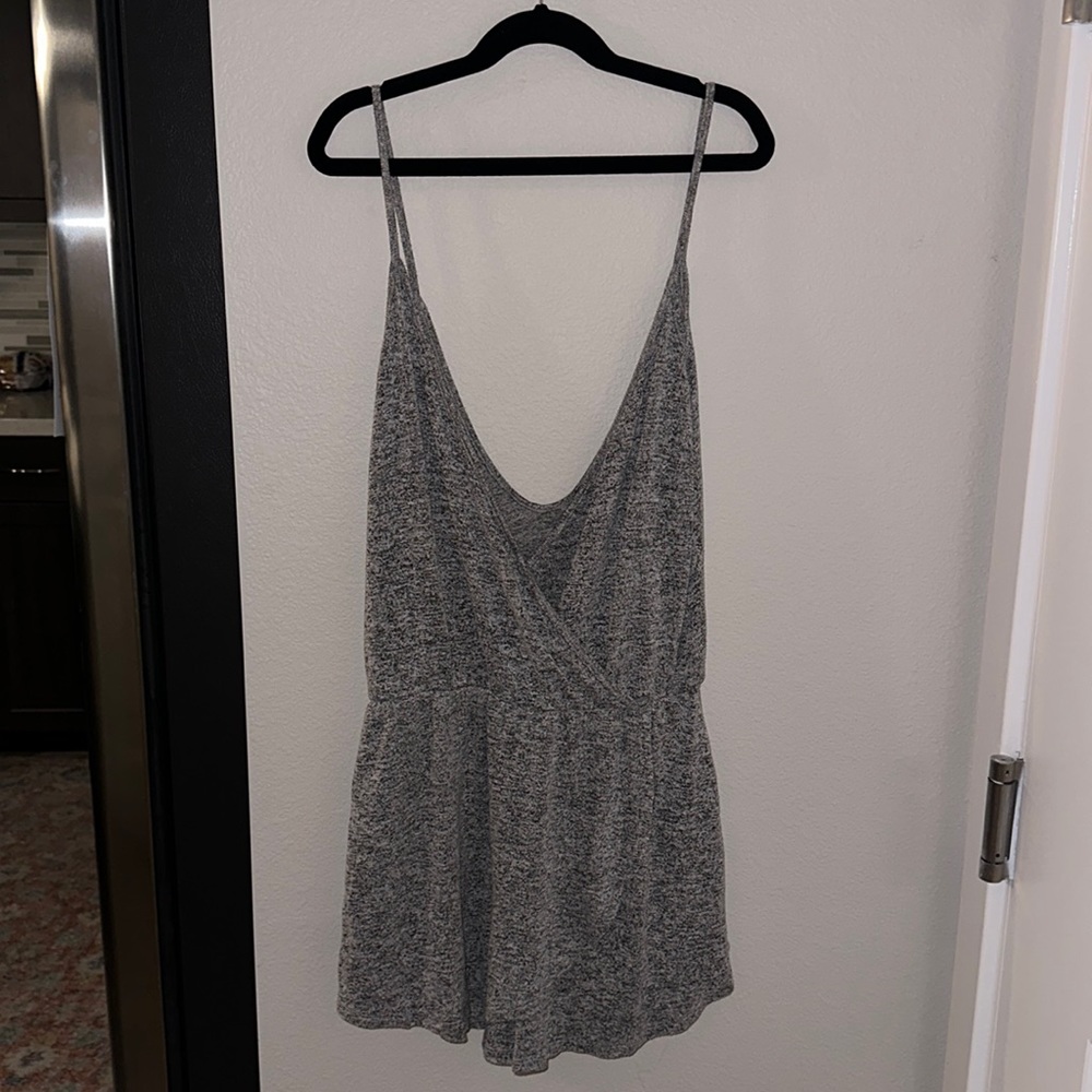 Express flowy skort/romper - XS